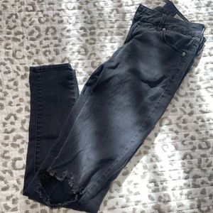 Black skinnys